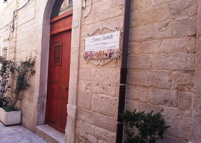 Bed and Breakfast Donna Isabella Trani